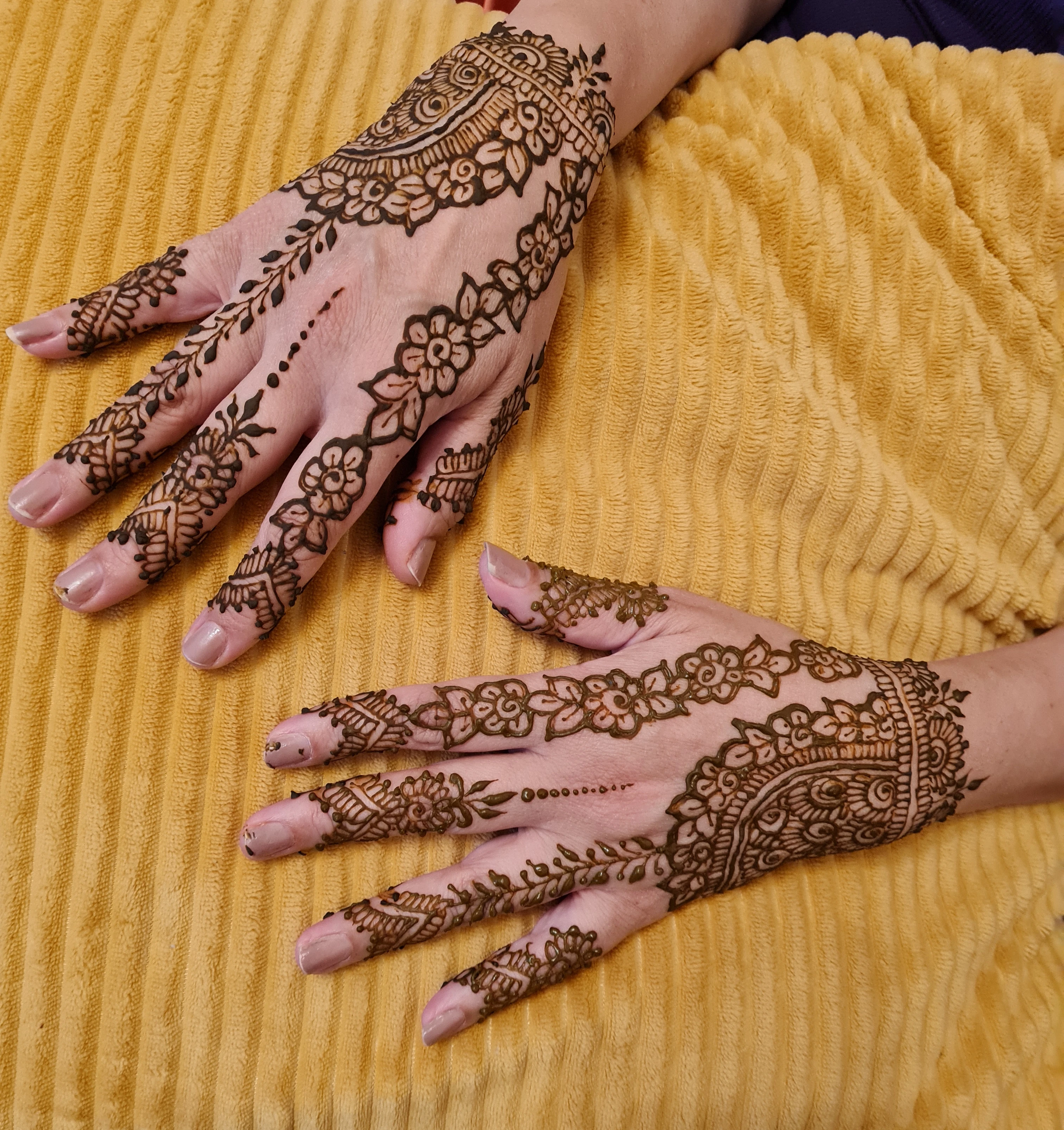Party henna photo: Party 16